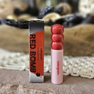 Colorgram Fruity Glass Lip Tint - Red Bomb.